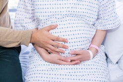 Woman experiencing endometriosis during her pregnancy