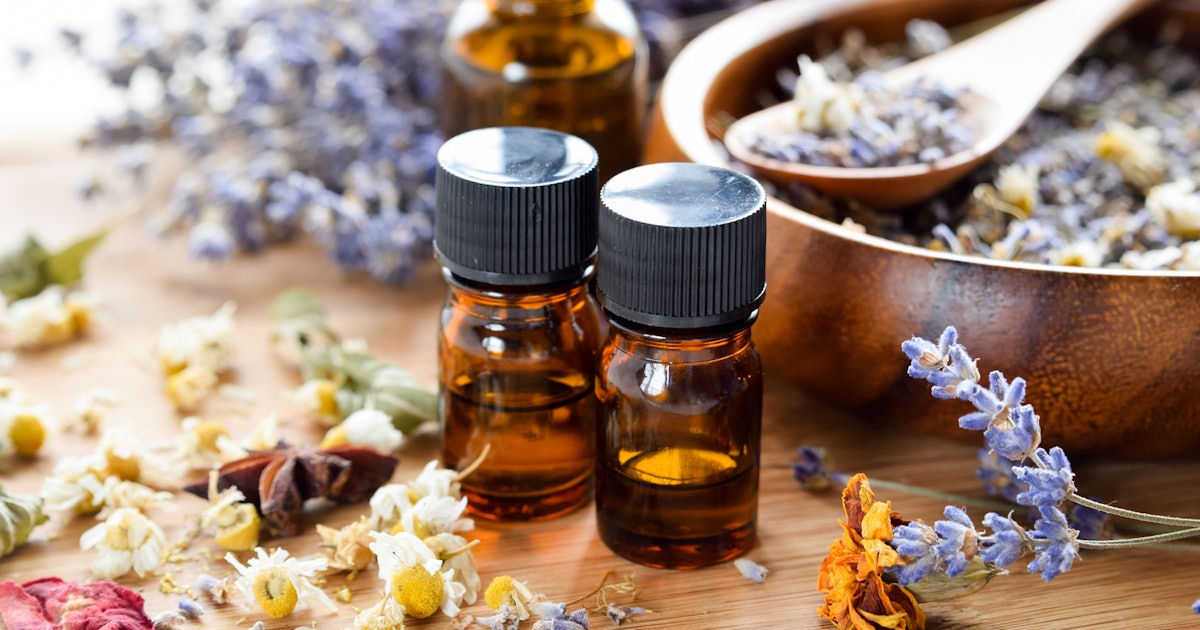 The 5 Best Essential Oils For Sleep