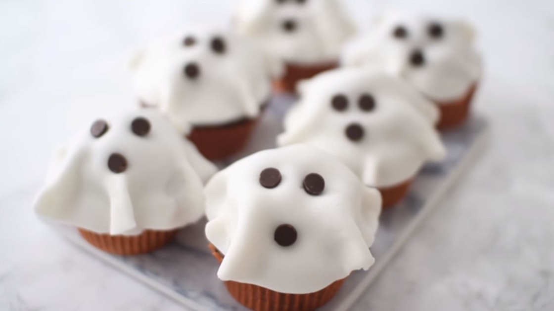 8 Dairy-Free Halloween Treats Your Party Seriously Needs In Its Life