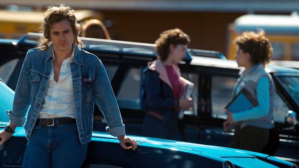 Who Is Max S Brother Billy On Stranger Things 2 He S Bringing