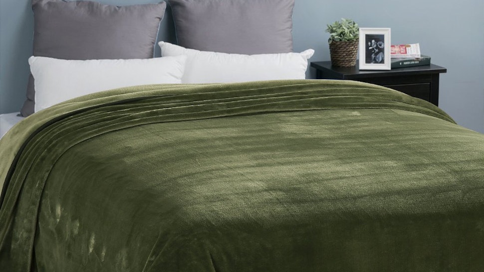 The 5 Best Thermal Blankets The 5 Best Thermal Blankets