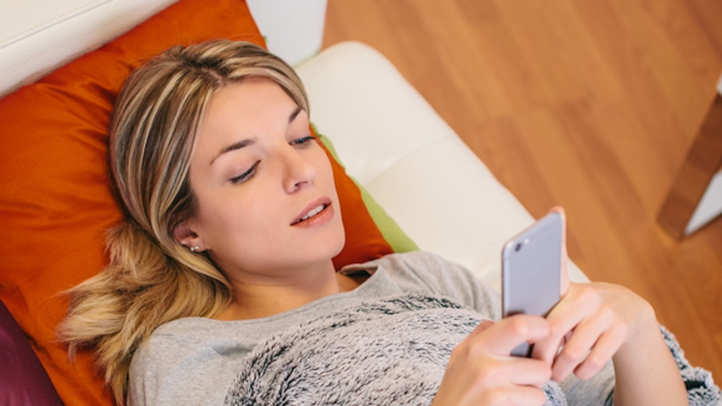 10 Romantic Texts To Send Your Partner Just To Say I Love You