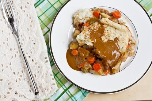 Vegan Shepherd’s pie with gravy as a turkey alternative on the Thanksgiving
