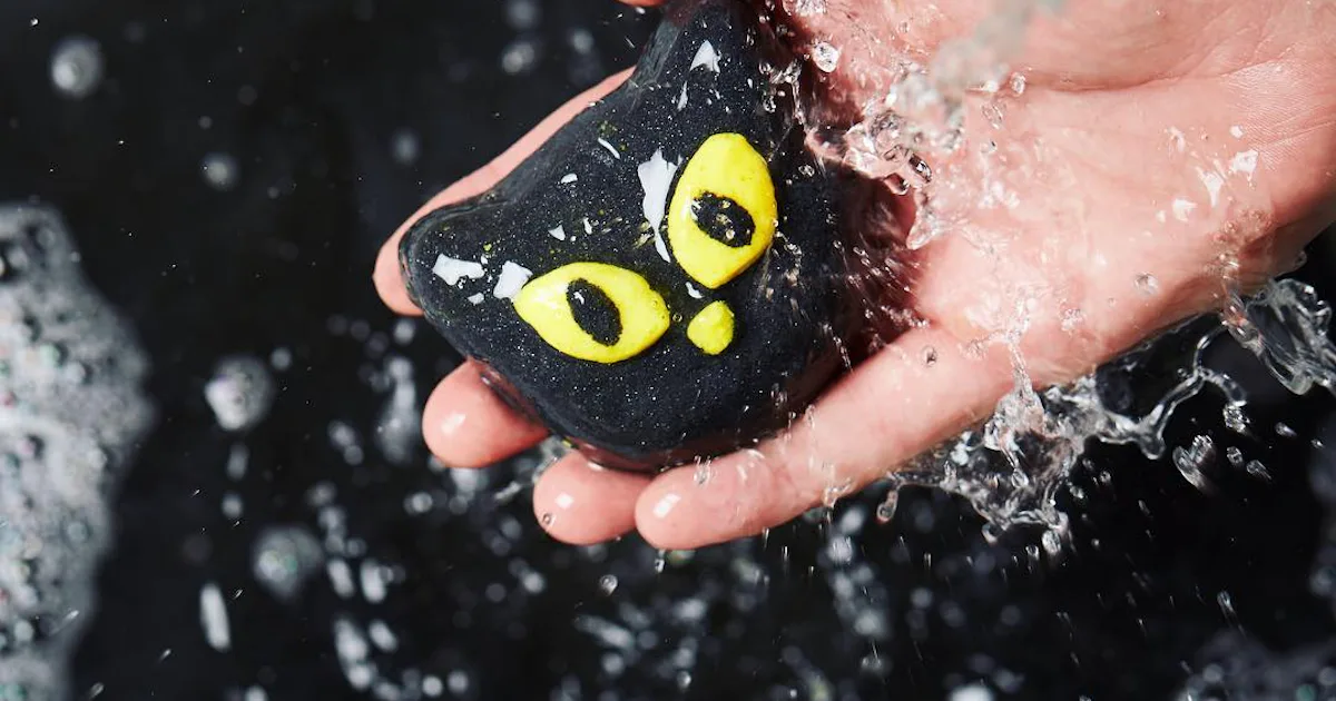 LUSH's Black Cat Bubble Bar Started An Instagram Trend Kitty Lovers