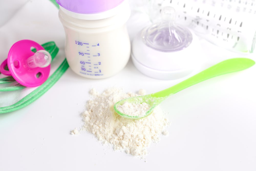 These Studies Prove That FormulaFed Babies Will Be Just Fine & Moms