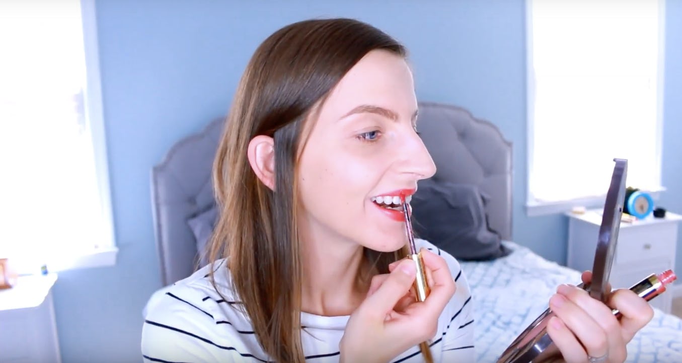 Is LipSense Safe To Use While Pregnant? An Expert Weighs In