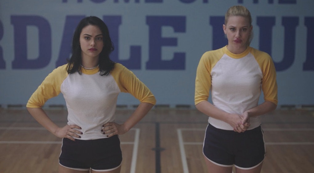 4 Betty And Veronica Riverdale Costumes To Do With Your Bff This Halloween 