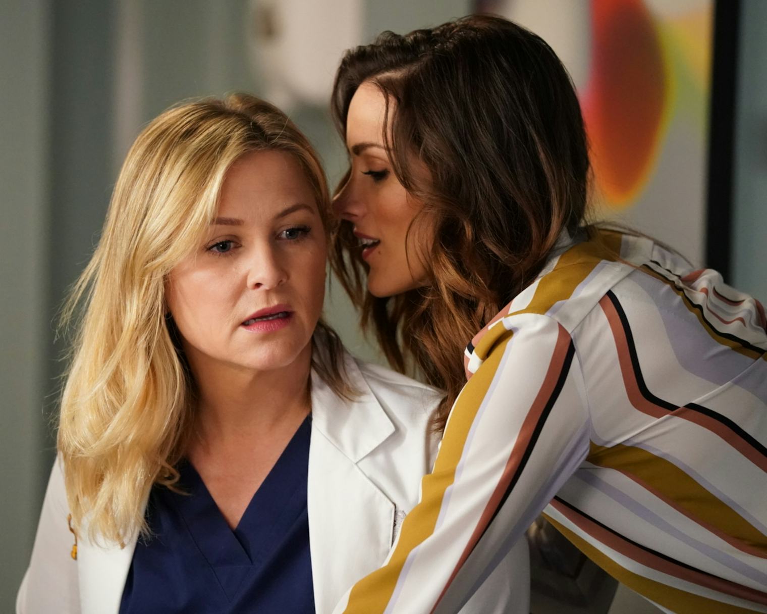 Carina Is More Than Just Arizona's Love Interest On 'Grey's Anatomy' Carina Is More Than Just Arizona's Love Interest On 'Grey's Anatomy'