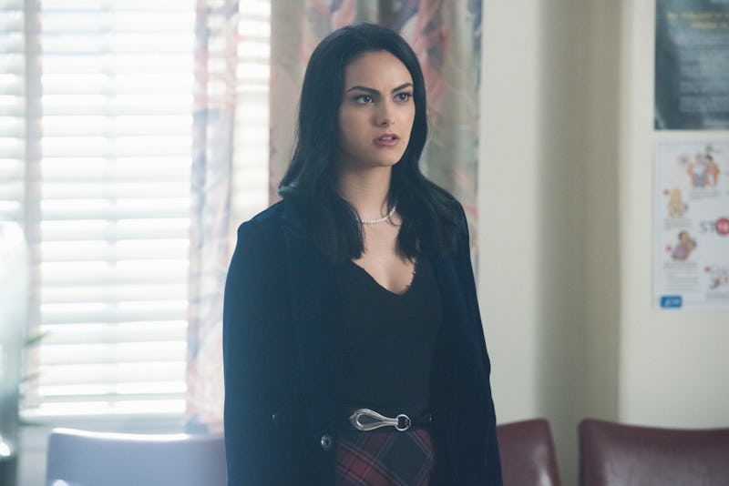 Dark Veronica Is Happening In Riverdale Season 2 Another Character Plays A Major Role In Her Transformation Dark Veronica Is Happening In Riverdale Season 2 Another Character Plays A Major Role In Her Transformation