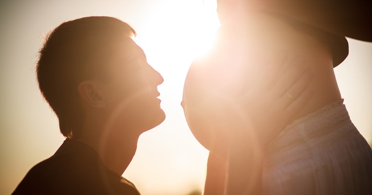 13 Dads Reveal What It's Really Like To Feel Their Baby Kick For The First Time 13 Dads Reveal What It's Really Like To Feel Their Baby Kick For The First Time