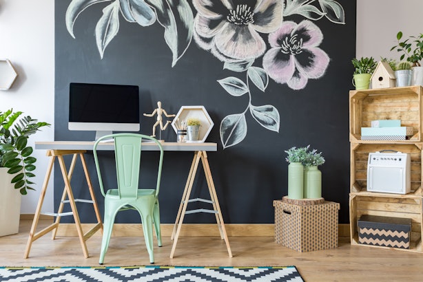 6 Home Offices Spaces That'll Give You The Urge To Redecorate Stat