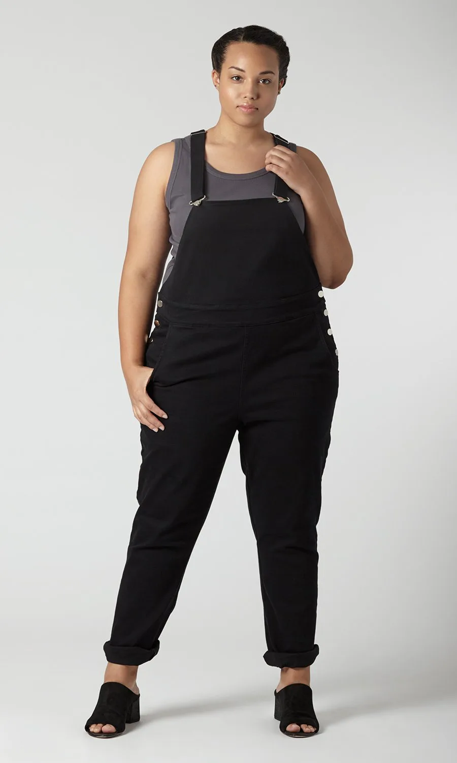 Danielle Brooks' New Clothing Collection Is The Minimalist Plus Size ...