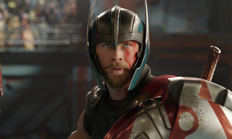Does Thor Lose His Eye In The Comics? 'Ragnarok' Sees The Hero Sporting ...