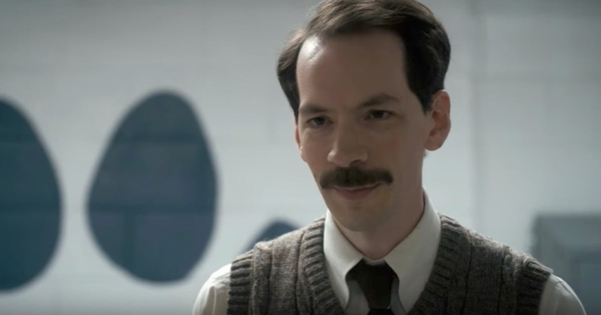 Mr. Clarke From 'Stranger Things' IRL Looks Totally Different, But Will Still Remind You Of Your Coolest Science Teacher