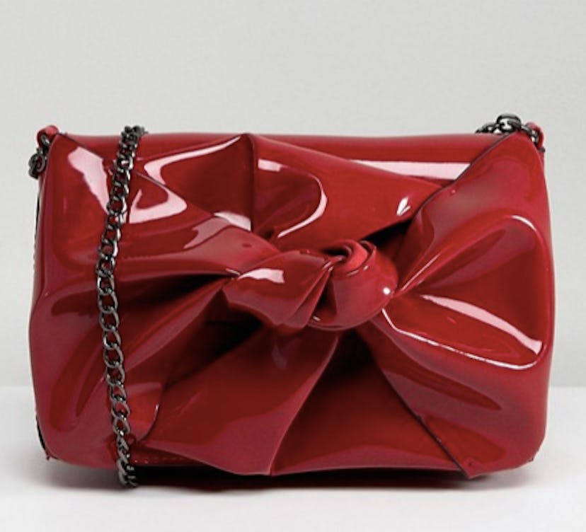 New Look Patent Bow Chain Shoulder Bag in red