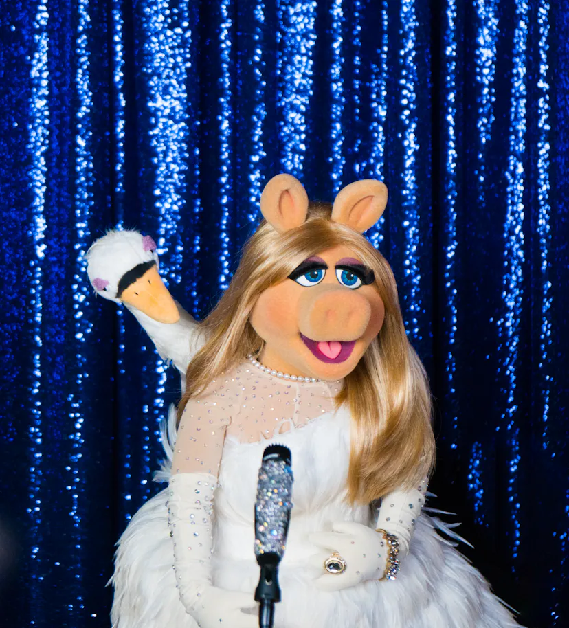 Miss Piggy Reveals Her Secret To Looking So Gorgeous & Her Thoughts On Ex Kermit The Frog EXCLUSIVE Miss Piggy Reveals Her Secret To Looking So Gorgeous & Her Thoughts On Ex Kermit The Frog EXCLUSIVE