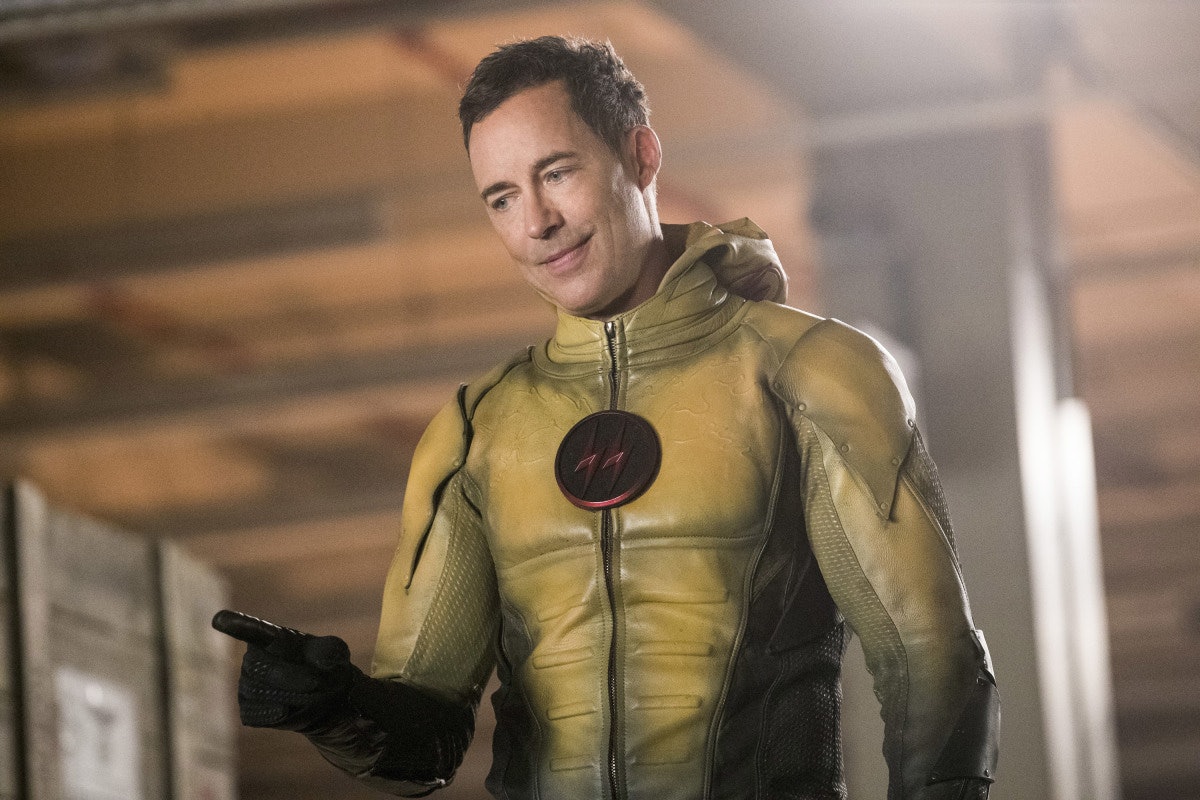 How Is Eobard Thawne Still Alive In Crisis On Earth X This Flash Speedster Found Himself A Brand New Timeline