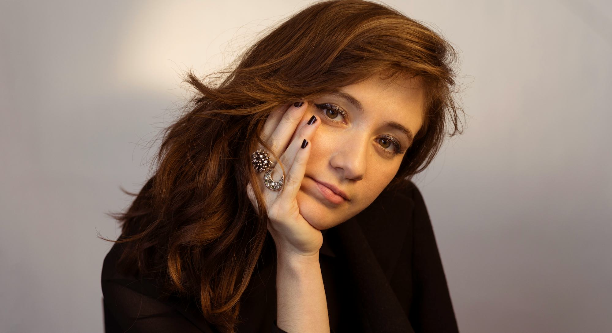 Wells hot noel Phoebe Bridgers