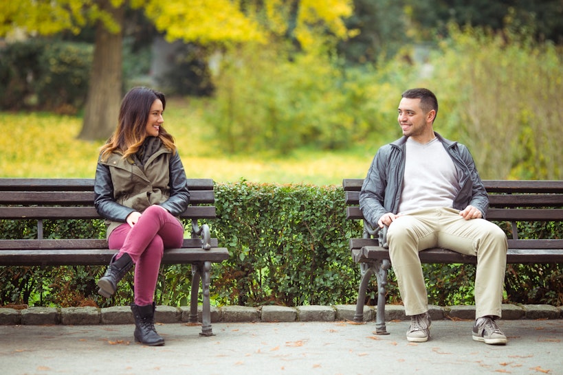 Is Love At First Sight Real? 5 Signs It's Happening To You