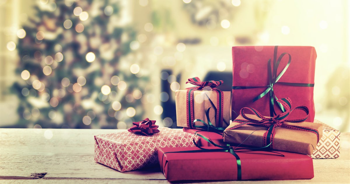 How To Put Presents Under Your Christmas Tree Like A Pro