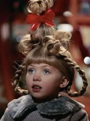 Cindy lou wer kleidet