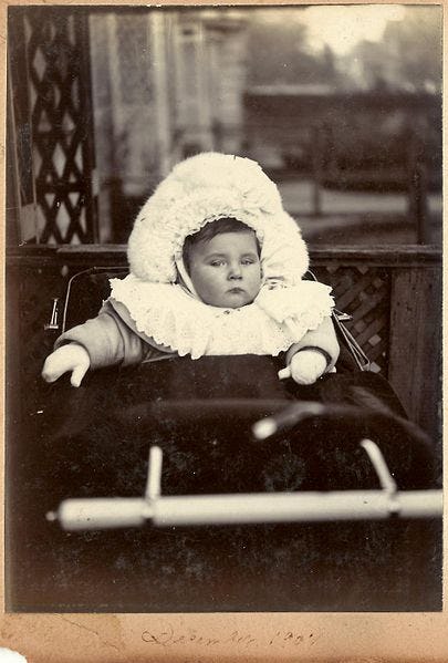 The History Of Winter Mittens Is Surprisingly Feminist