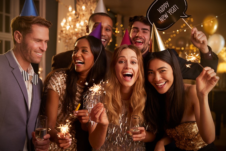 7 New Years Eve 2017 Party Ideas That Are Proof Staying Home Can Be The Most Fun