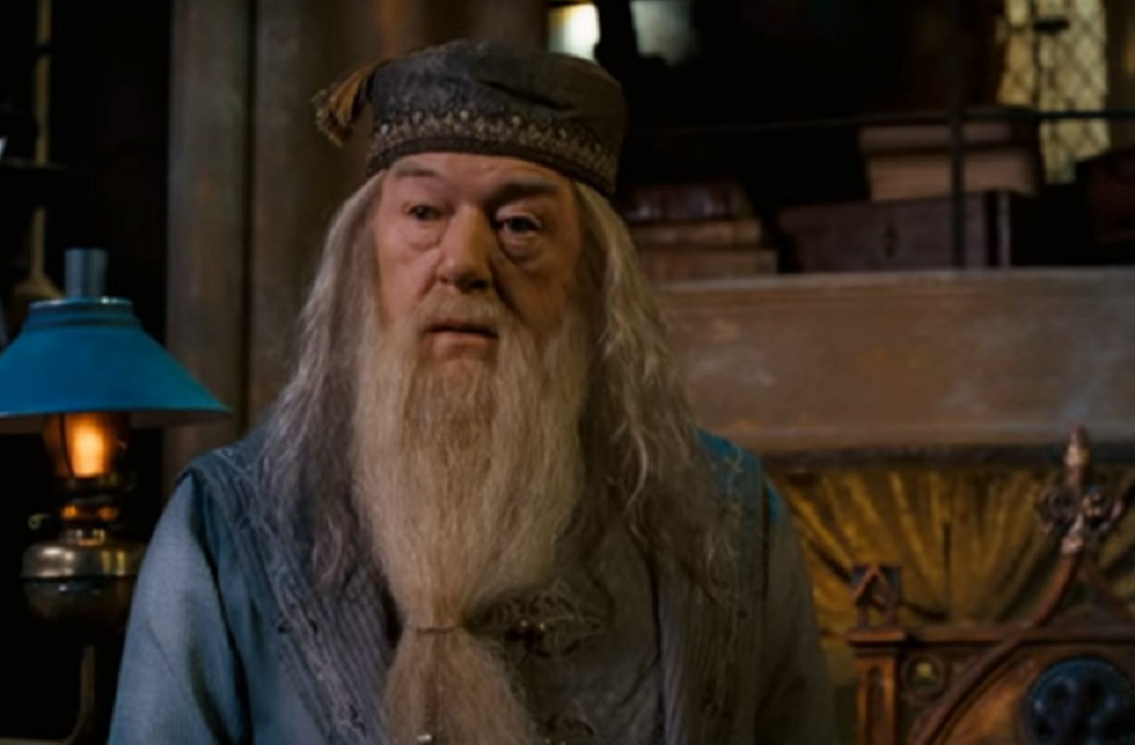 A New Dumbledore Photo From 'Fantastic Beasts 2' Will Get You Excited