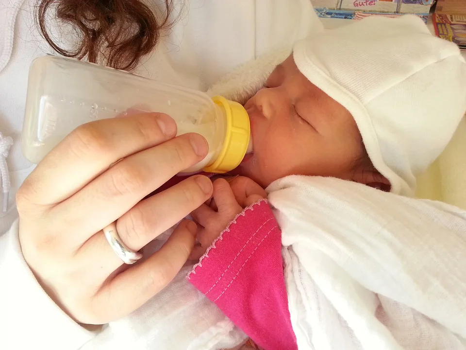 How To Tell If Your Breast Milk Is Contaminated So You Don t Feed Your