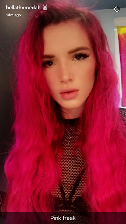 Bella Thorne Has Hot Pink Hair Now And It S Perfect For