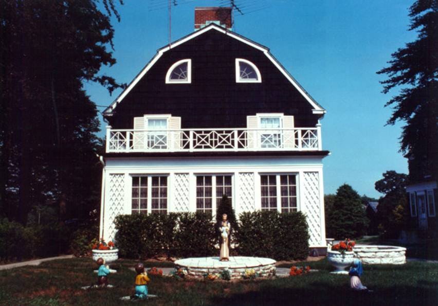 9 Creepy Facts About The Amityville Horror Case You Probably Didn't Know