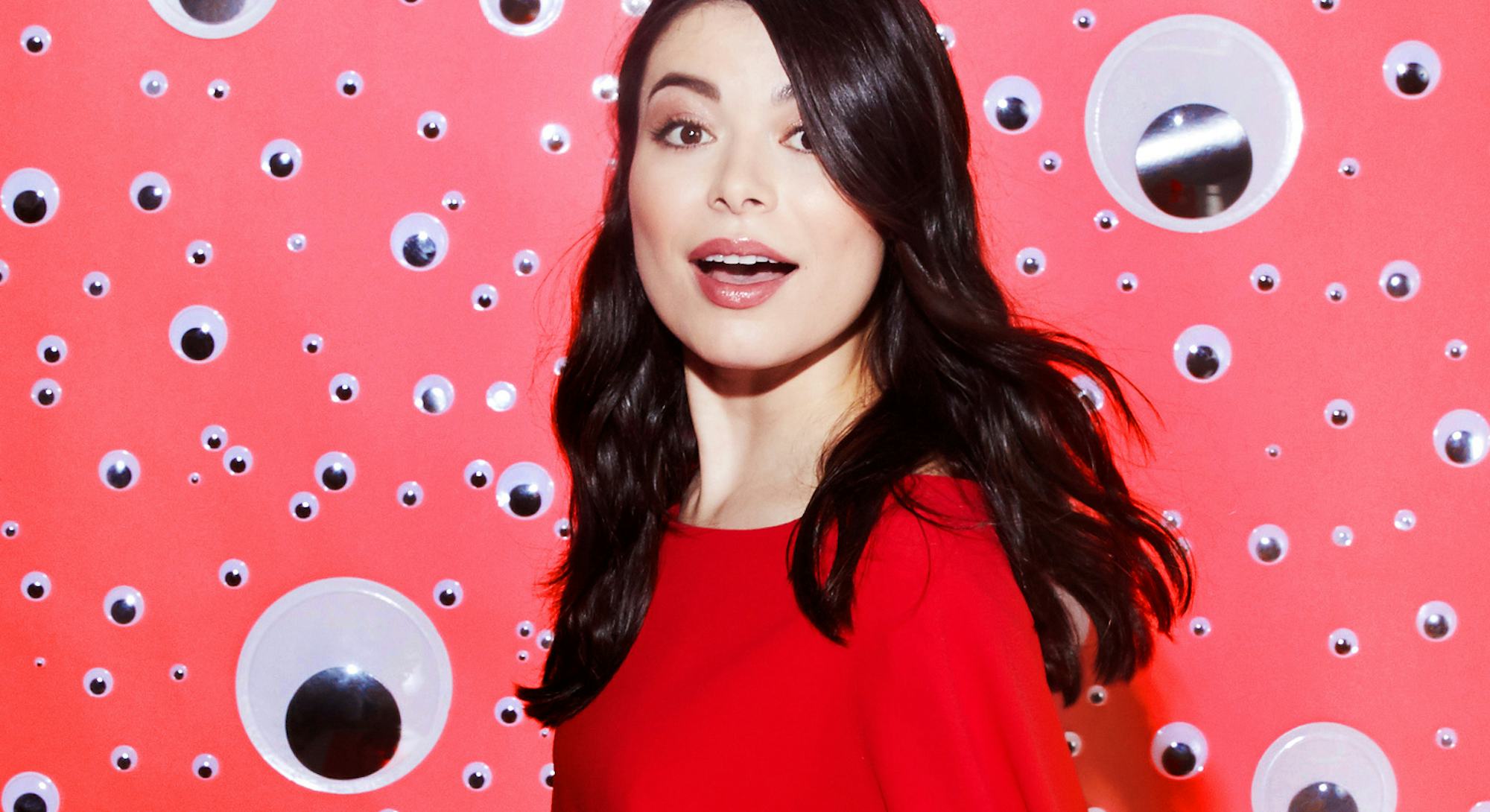 How Miranda Cosgrove from iCarly Made a $10 Million Dollar Fortune