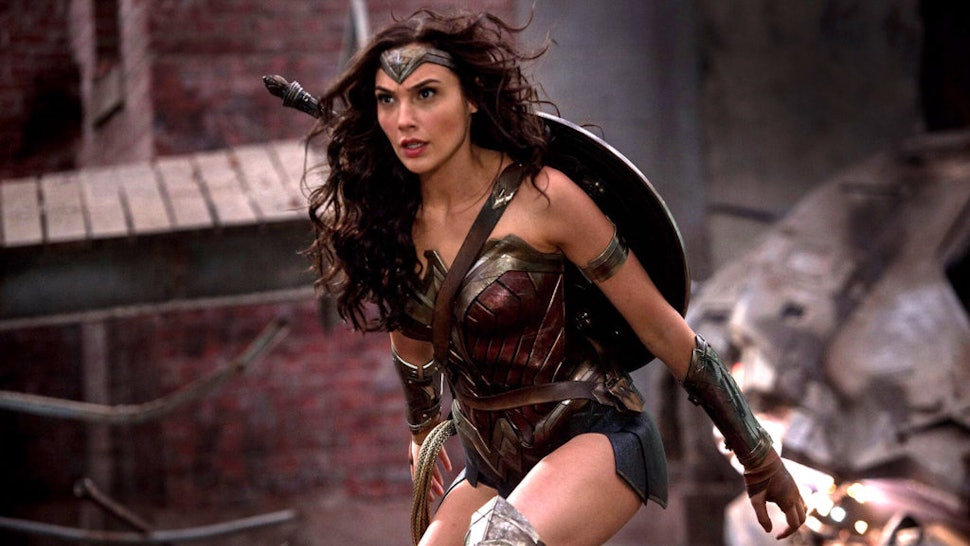 10 Nonfiction Books Like Wonder Woman That Will Having You