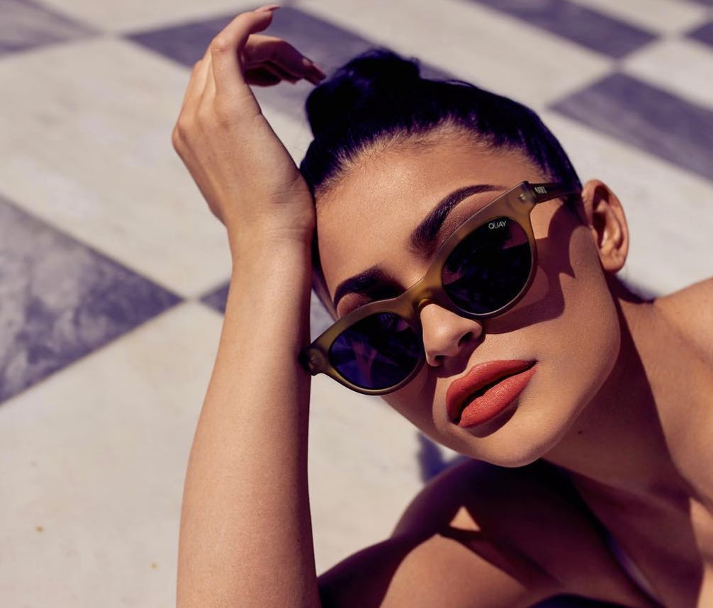 Kylie jenner quay store sunglasses