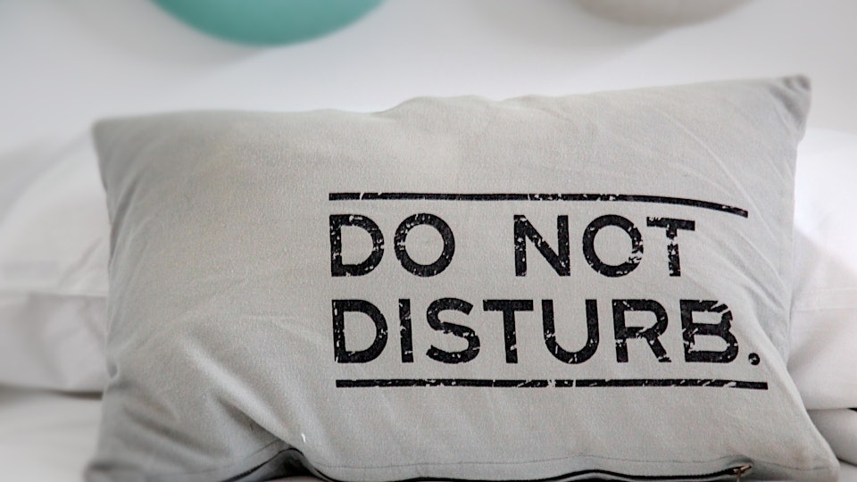 How To Use A Pillow To Get Pregnant Because You Ll Try Any Ttc Hack