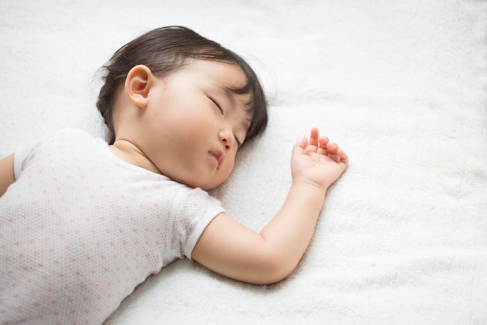 A toddler sleeping on his back, who has sleep problems