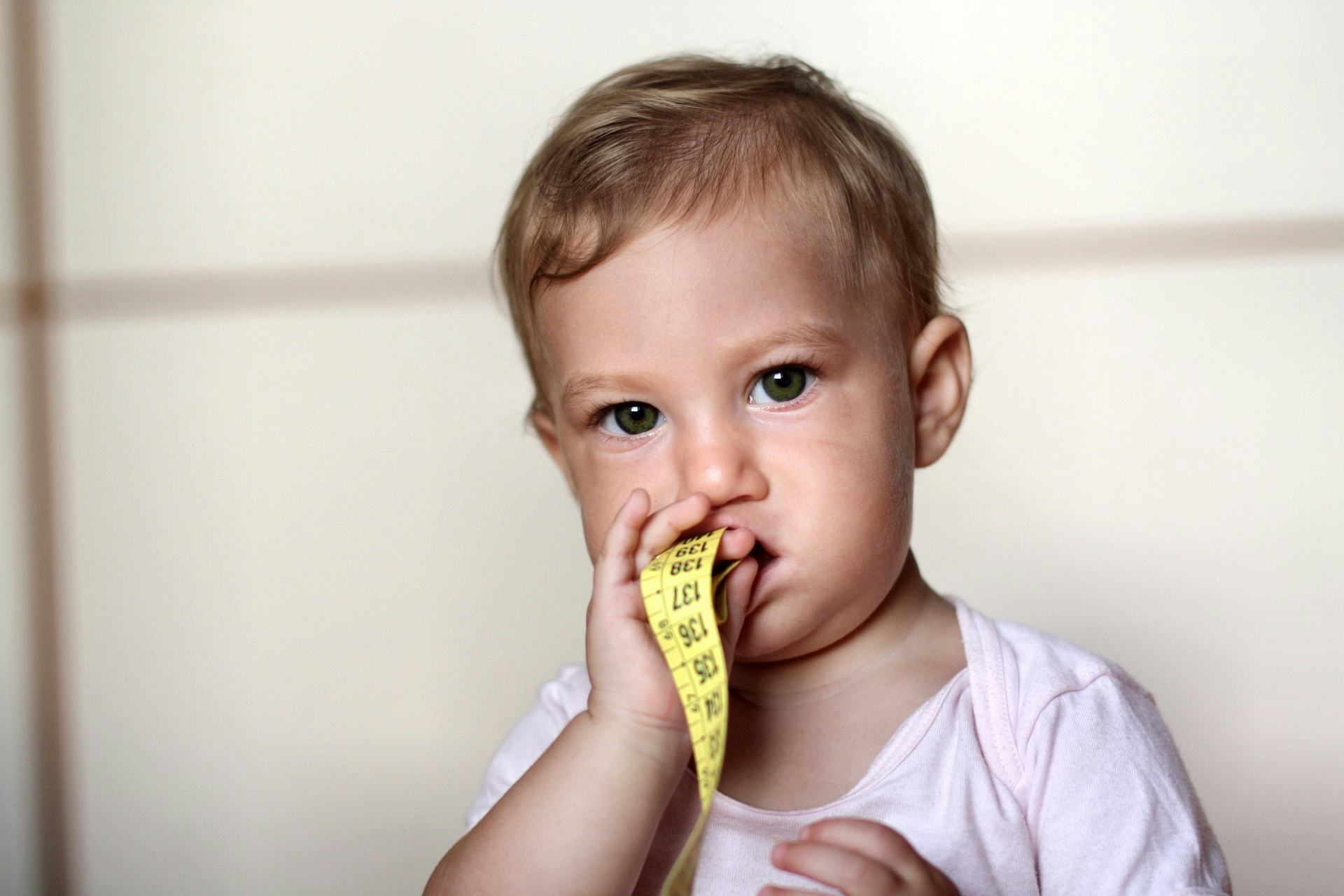 signs that your baby will have a lot of hair