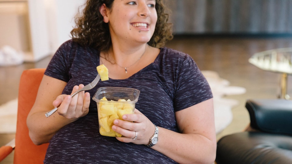 6 Old Wives' Tales About Pregnancy Cravings That Are BS 6 Old Wives' Tales About Pregnancy Cravings That Are BS