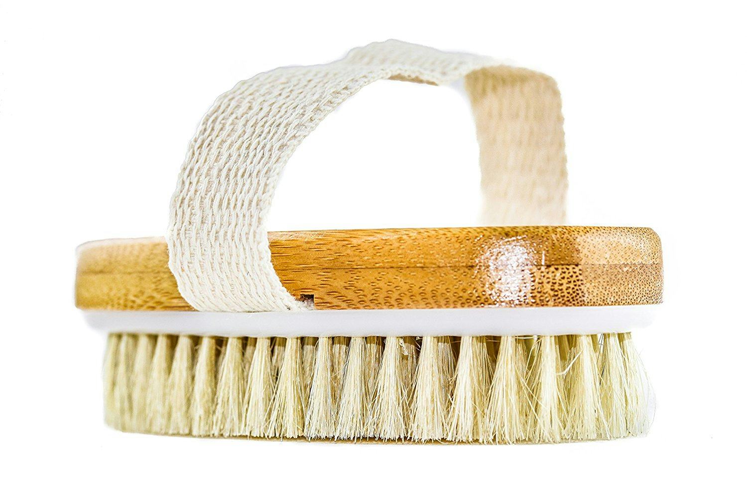 The 6 Best Dry Brushes For Your Face & How To Use Them