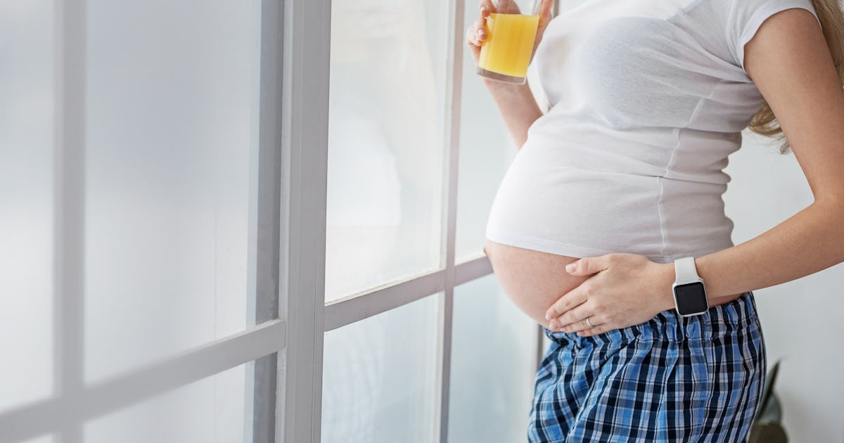 Does Drinking Orange Juice Really Make Your Baby Move Ob Gyns Weigh In Does Drinking Orange Juice Really Make Your Baby Move Ob Gyns Weigh In