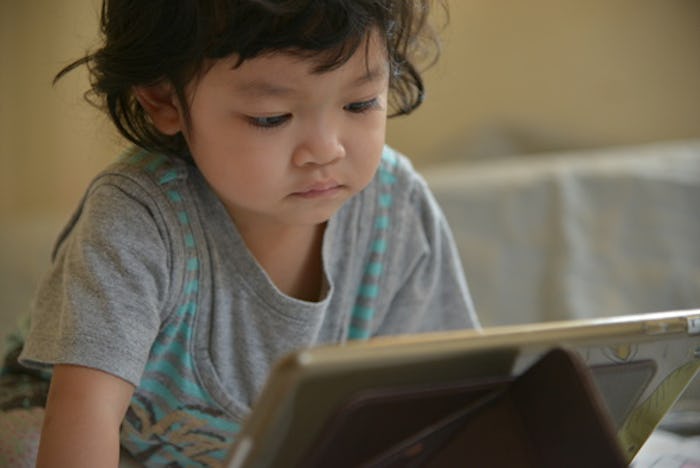 Baby in front of an ipad using its screen time
