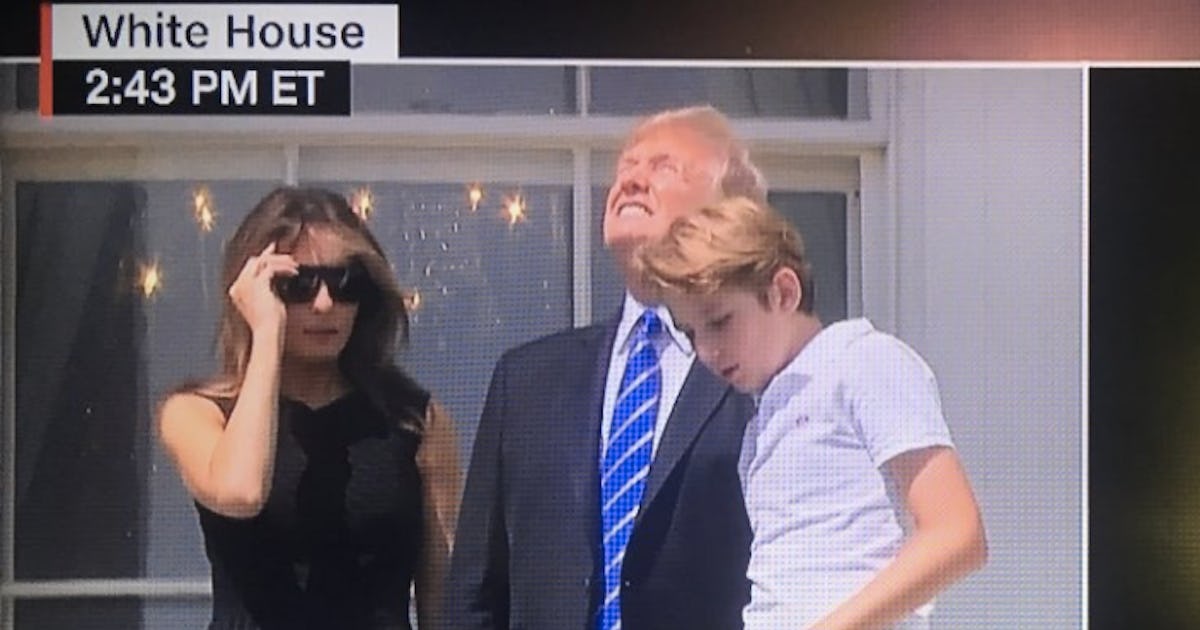 These Memes Jokes About Trump Looking At The Eclipse Without Glasses Are Lit These Memes Jokes About Trump Looking At The Eclipse Without Glasses Are Lit