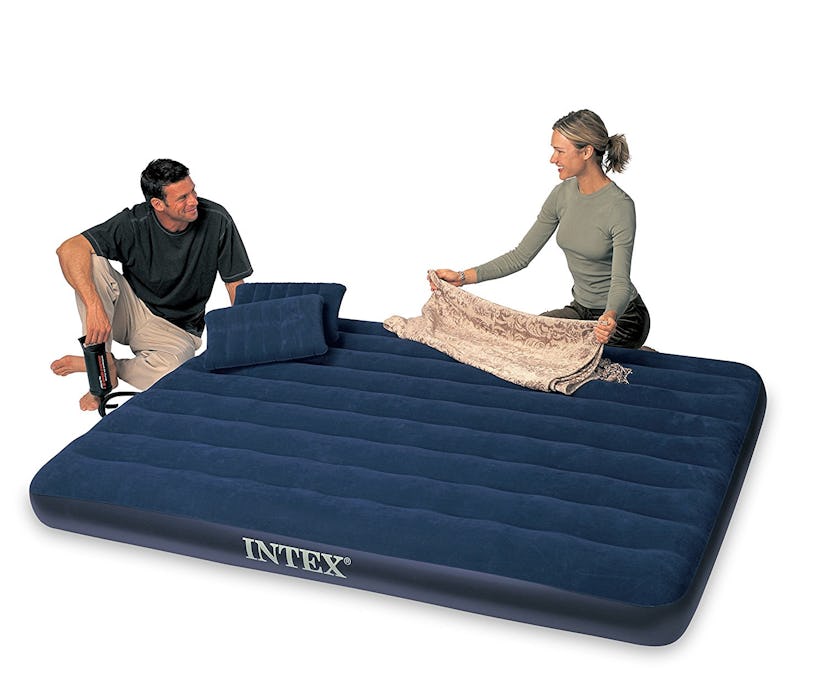 Air mattress game Clearance