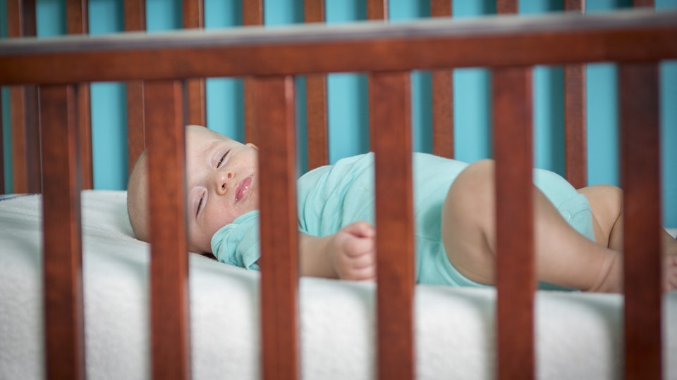 Can Babies Sleep On Flannel Sheets Here S What You Should Know