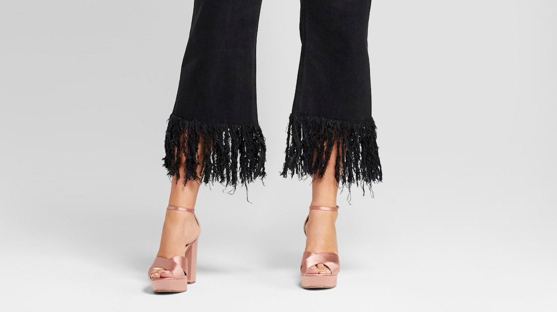 diagonal vinden er stærk kubiske 12 Plus Size Fringe Jeans To Help You Embrace Fall's Biggest Denim Trend