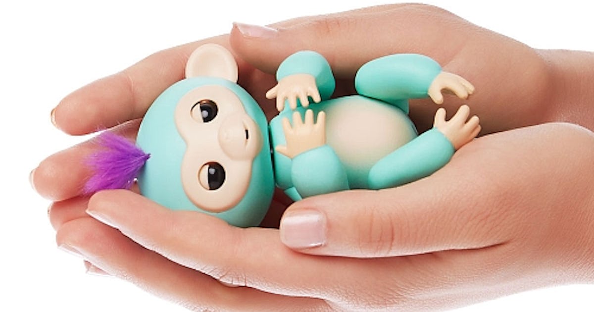 How To Play With Fingerlings, Because Your Kid Is Going To Be Begging ...