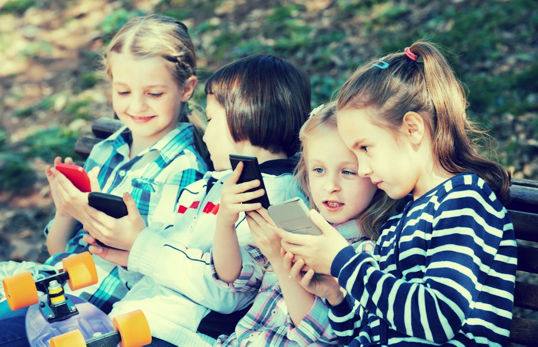 Here Are 6 Of The Best Apps For Monitoring Your Kid's Phone Usage