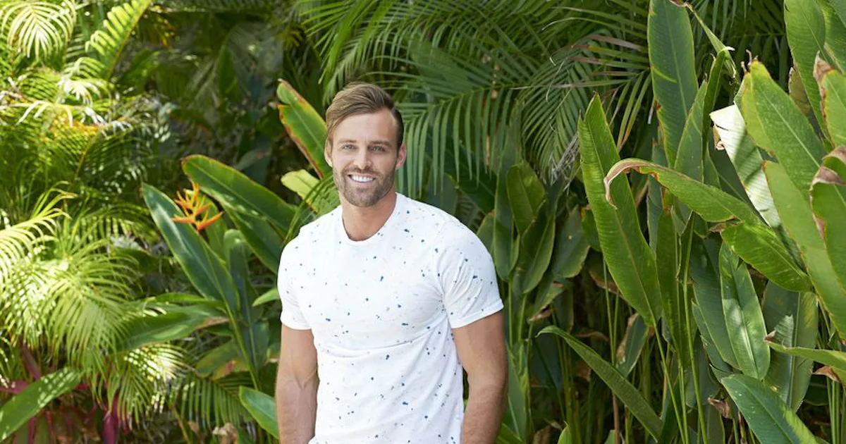 What Is Robby Doing Now After 'Bachelor In Paradise'? This Social Media ...
