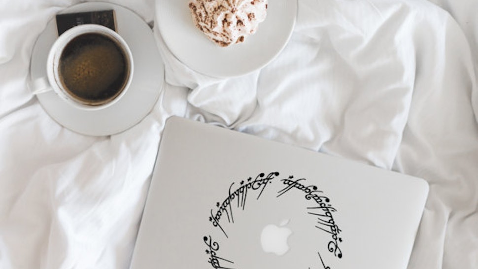 11 Lord Of The Rings Accessories That Are Perfect For The