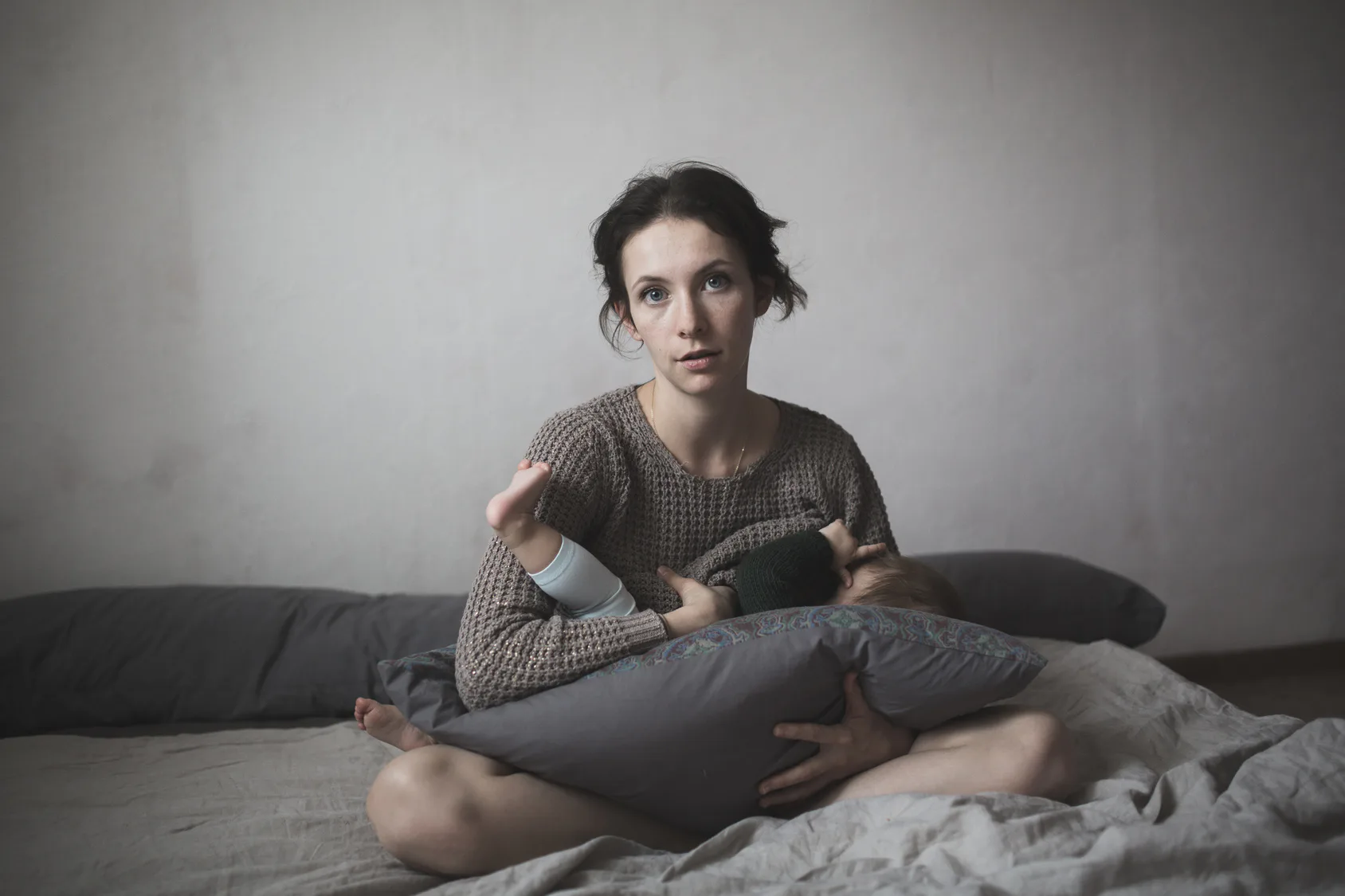7 Tips For Breastfeeding With Big Boobs, To Get The Extra Support You Need